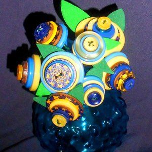 "Stars for Eyes" Handmade Button Bouquet